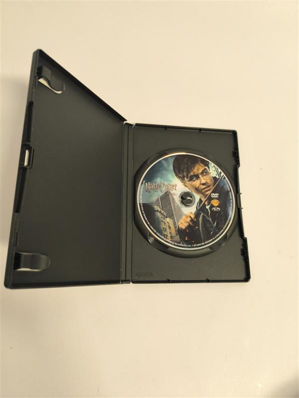 Harry Potter och Dödsrelikerna Del 1 – DVD