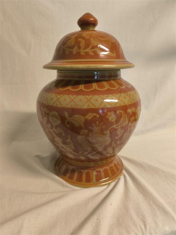 Large Ceramic Urn with Lid from China – Hand-painted (28 cm)