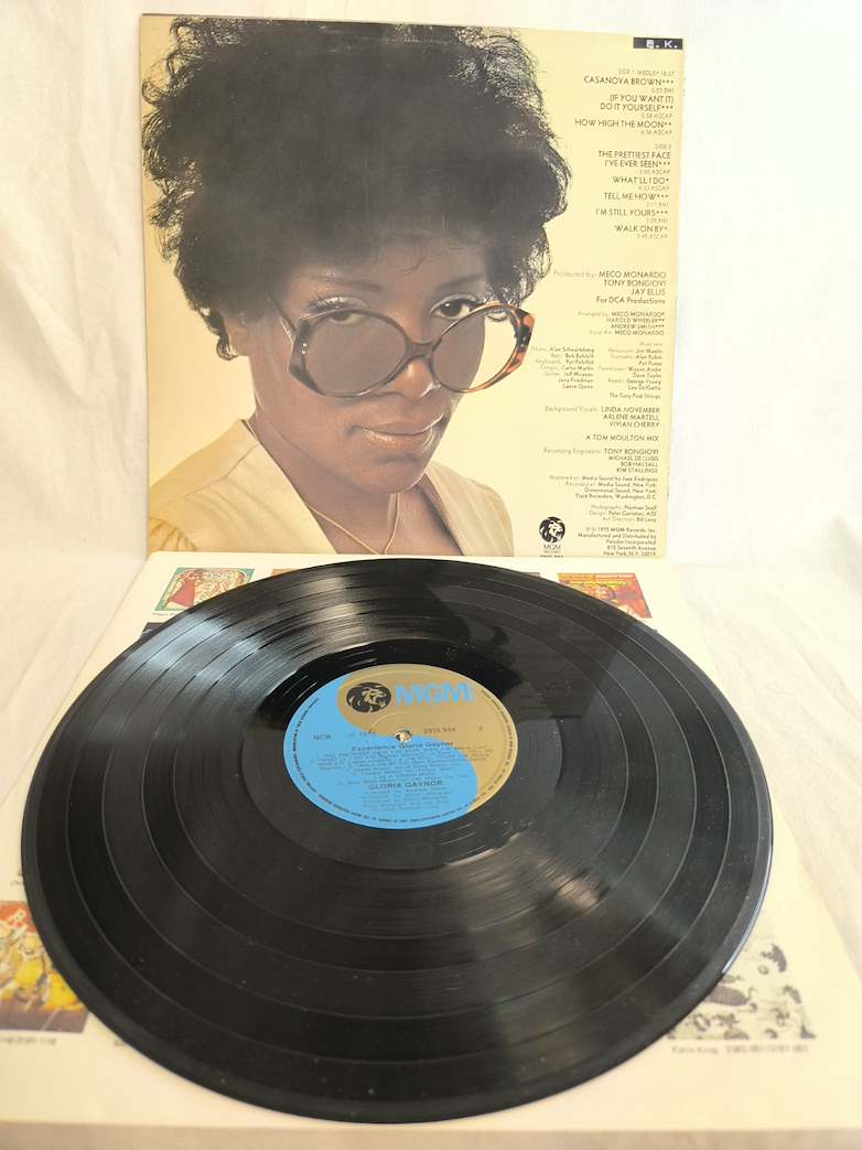 Gloria Gaynor – Experience (MGM Records, 2315 344), LP