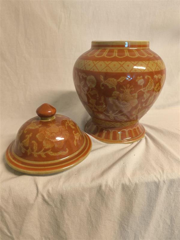 Large Ceramic Urn with Lid from China – Hand-painted (28 cm)
