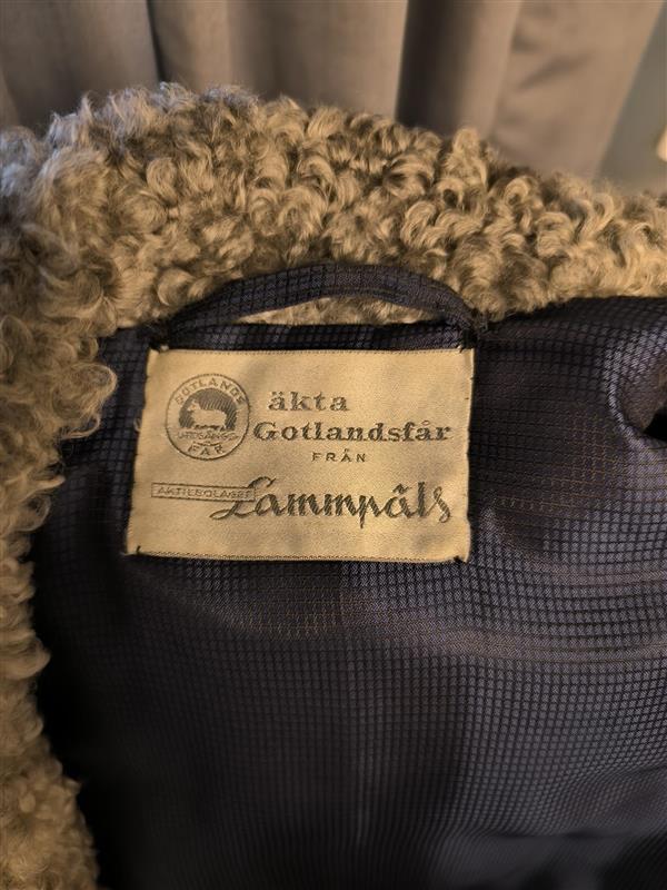 A coat in genuine Gotland sheepskin