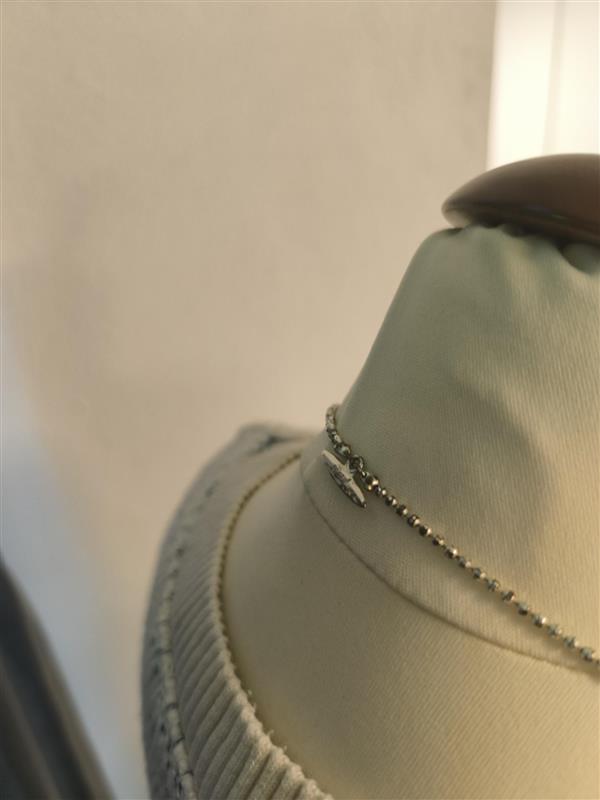 Necklace with rectangular pendant – Turquoise stones & metal chain