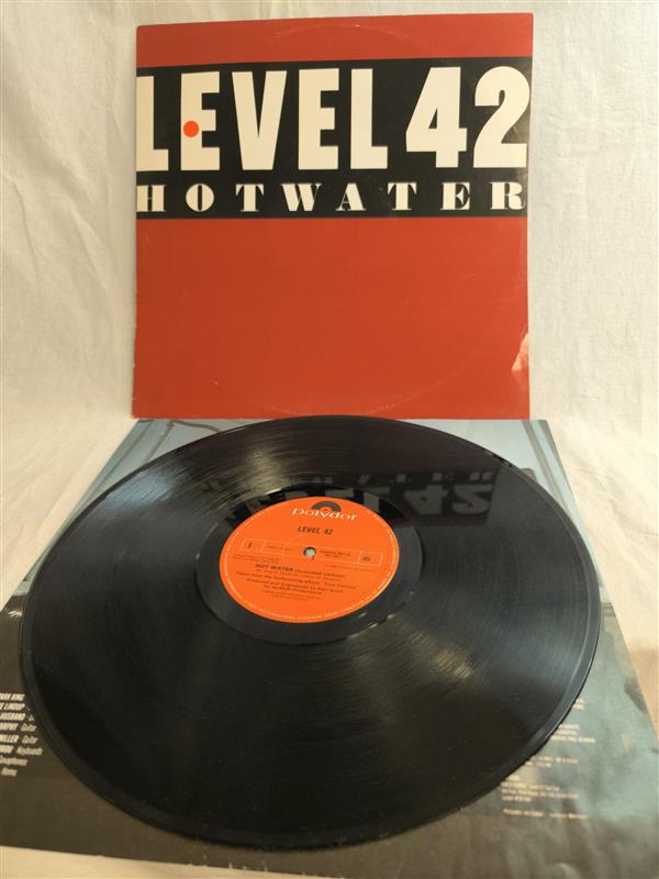 Level 42 – Hot Water (Master Mix Extended Version)