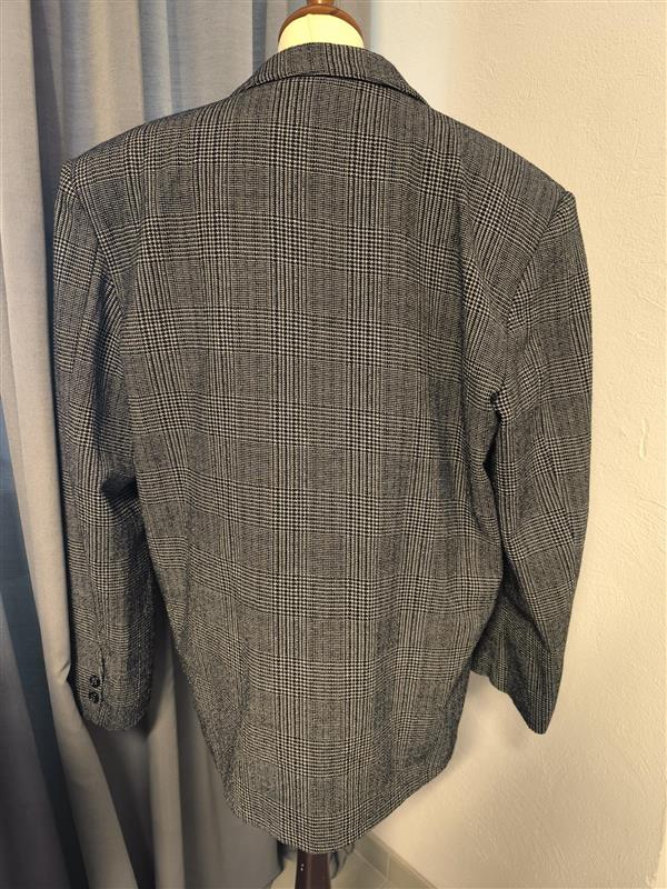 A men's blazer from St. Jacques – Apparel for Men, size 52/24/26