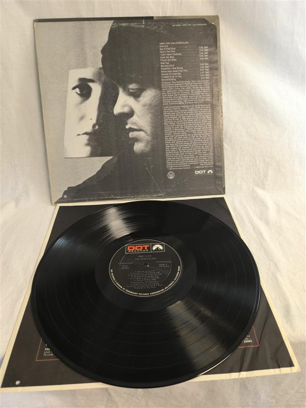Val Stöecklein – Grey Life (Dot Records), LP