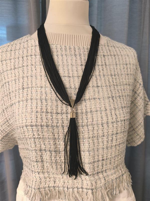 Black multi-strand necklace – Metal clasp & tassel detail