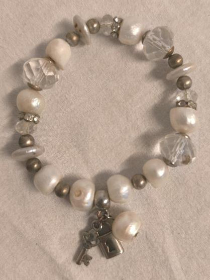 Beaded bracelet