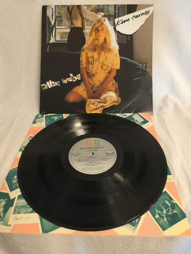 Kim Carnes, "Mistaken identity" (LP)