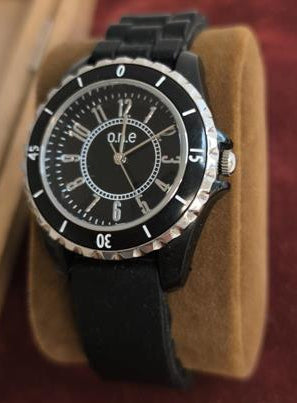Wristwatch from O.N.E