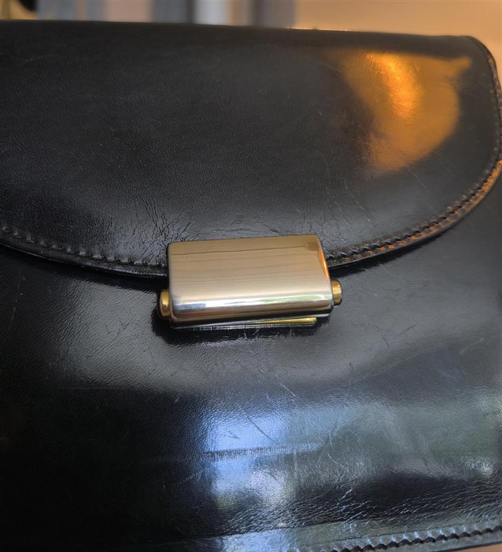 Italian handbag - Genuine leather, very good quality