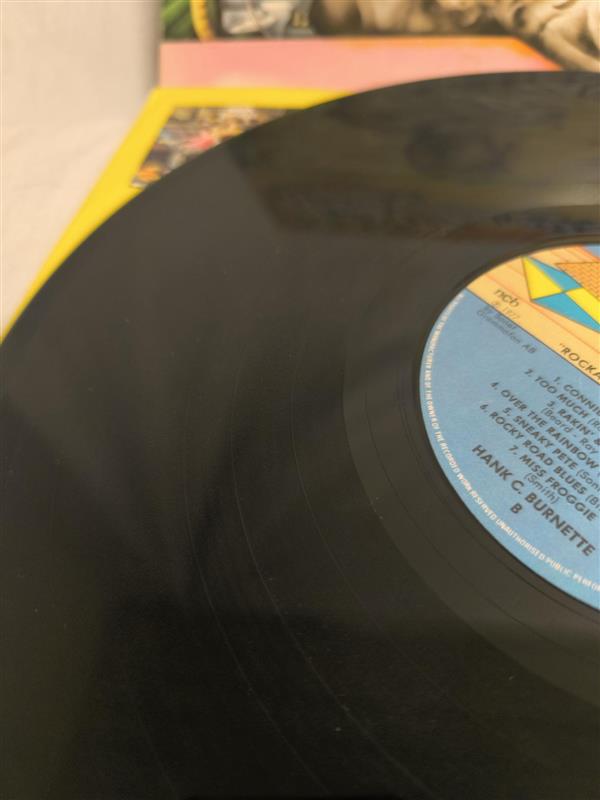 Hank C. Burnette – Rockabilly Essence (Gasseroonie)