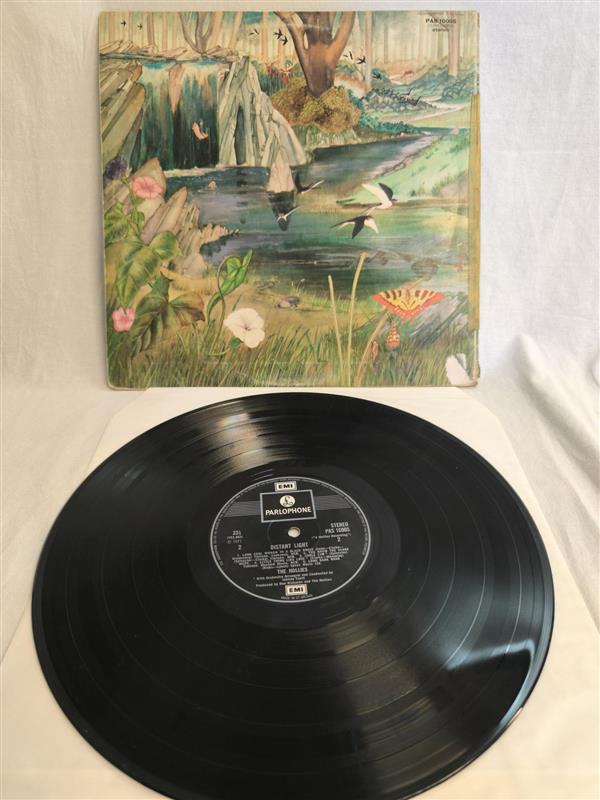 The Hollies – Distant Light