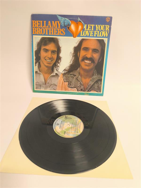 Bellamy Brothers – Let Your Love Flow (LP) – VG / G+ skick