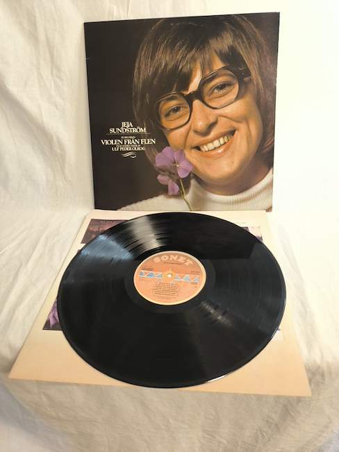 Jeja Sundström "By Request: The Violet from Flen and other songs by Ulf Peder Olrog"